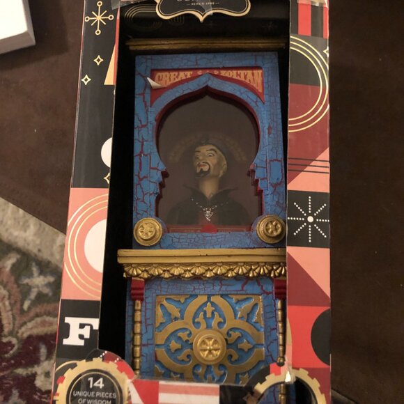 Animated Fortune Telling Oracle from FAO Schwarz - Picture 4 of 4